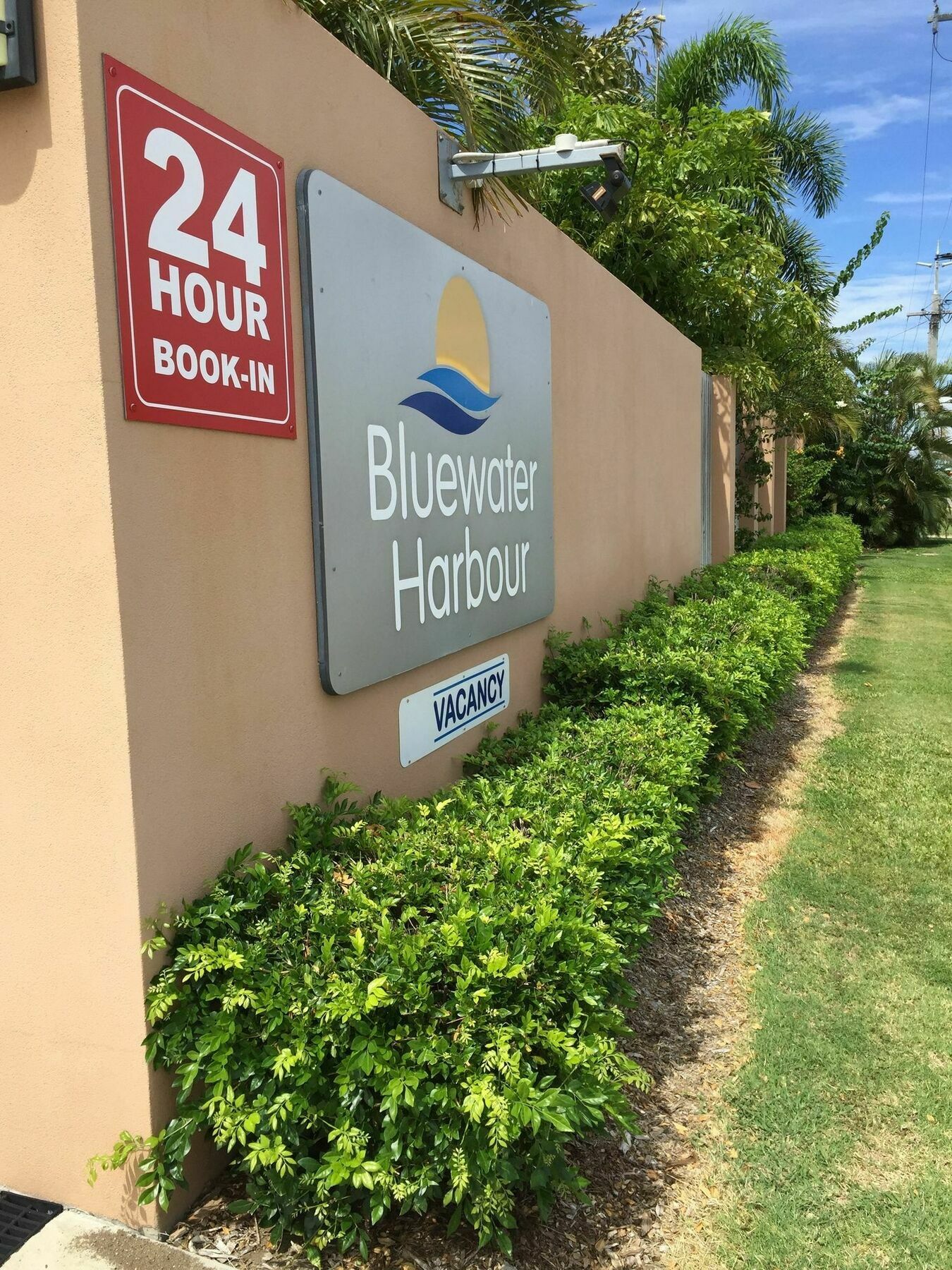Bluewater Harbour Motel Bowen Ngoại thất bức ảnh